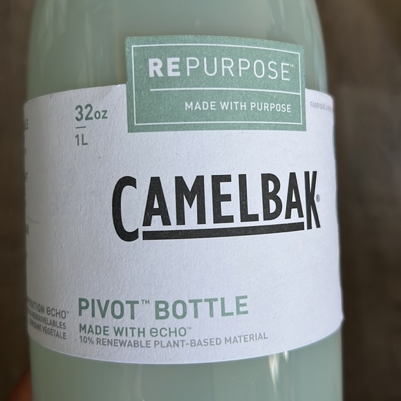 MWT CamelBak Pivot Water Bottle 32 oz, Leaf - Picture 5 of 9